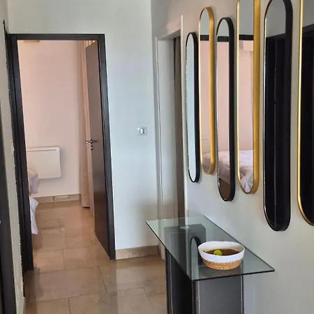 T2, Vue Imprenable Sur Le Port, Parking, Clim, Wifi 아파트 아그