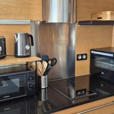 T2, Vue Imprenable Sur Le Port, Parking, Clim, Wifi 아파트 아그