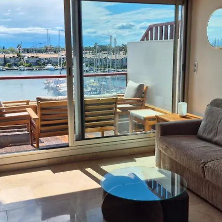 T2, Vue Imprenable Sur Le Port, Parking, Clim, Wifi Агд